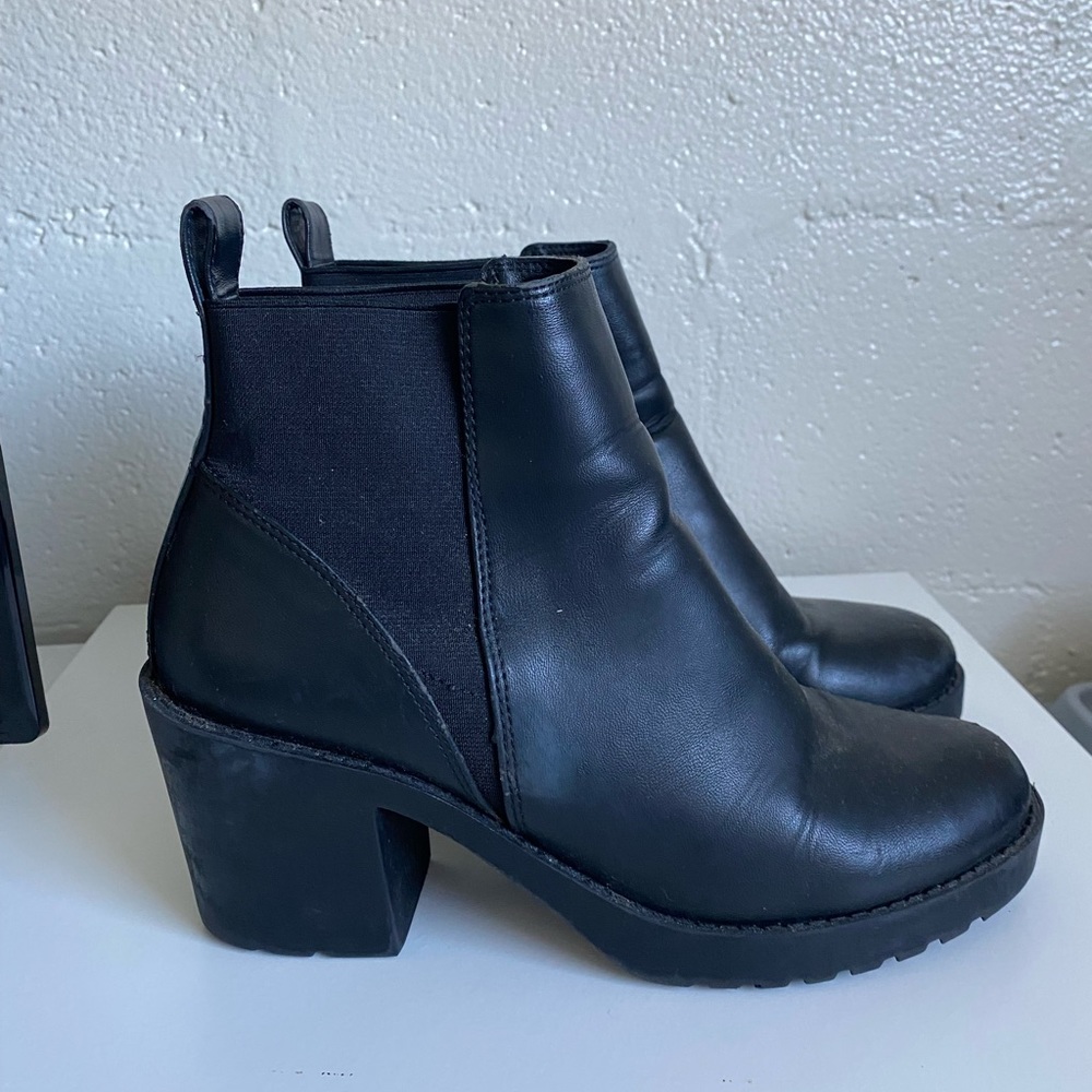 Black boots